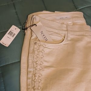 NYDJ capris NWT
